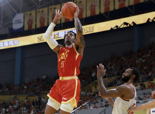 华体会体育-媒体人：广厦厚度不足但足够决绝，尤其布朗全场只歇了30秒